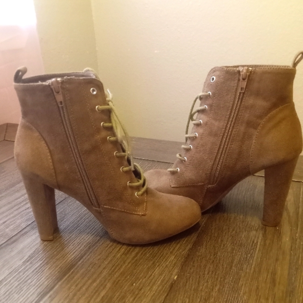 Wild Diva lace up high heel booties size 7